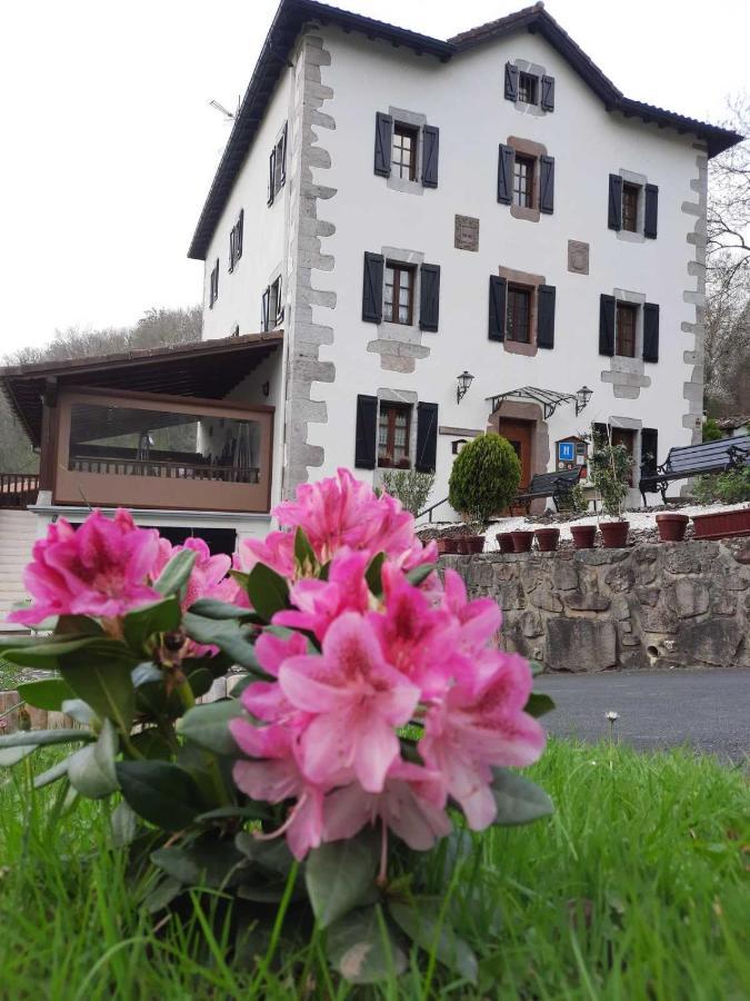 Hotel Rural Irigoienea Urdax Esterno foto
