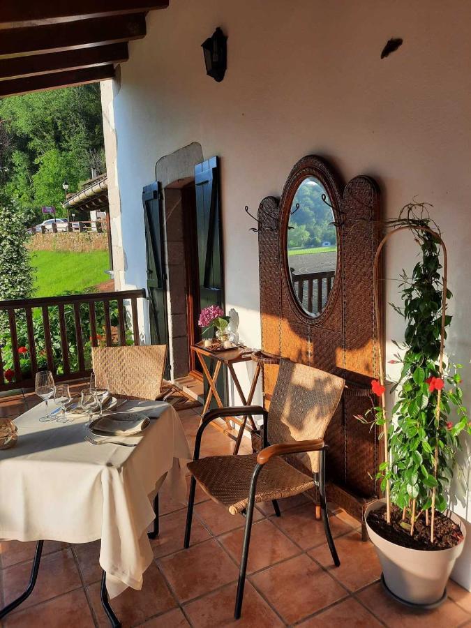 Hotel Rural Irigoienea Urdax Esterno foto