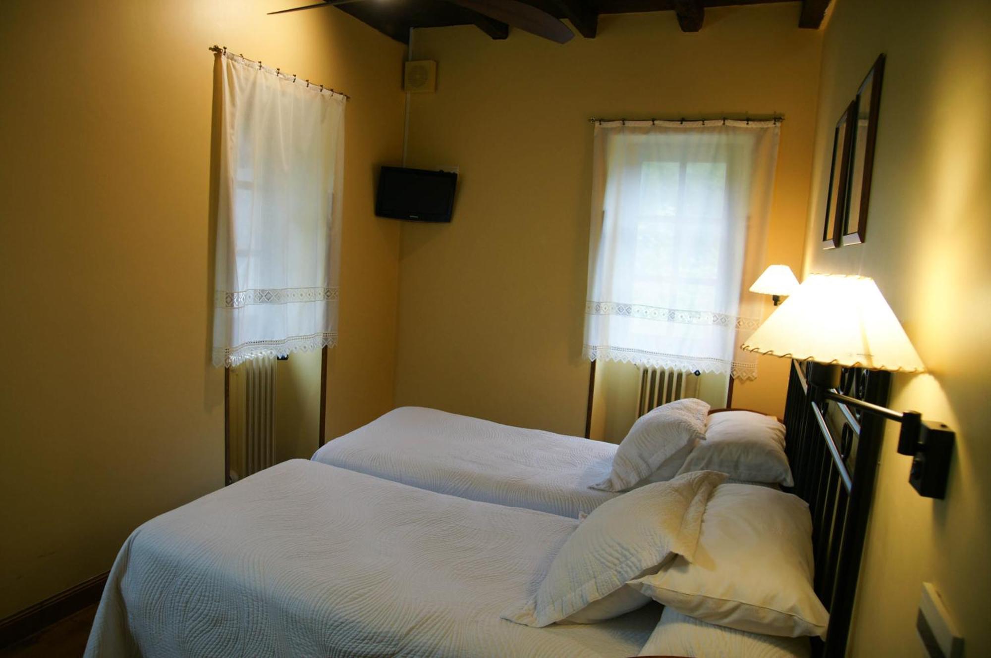 Hotel Rural Irigoienea Urdax Camera foto