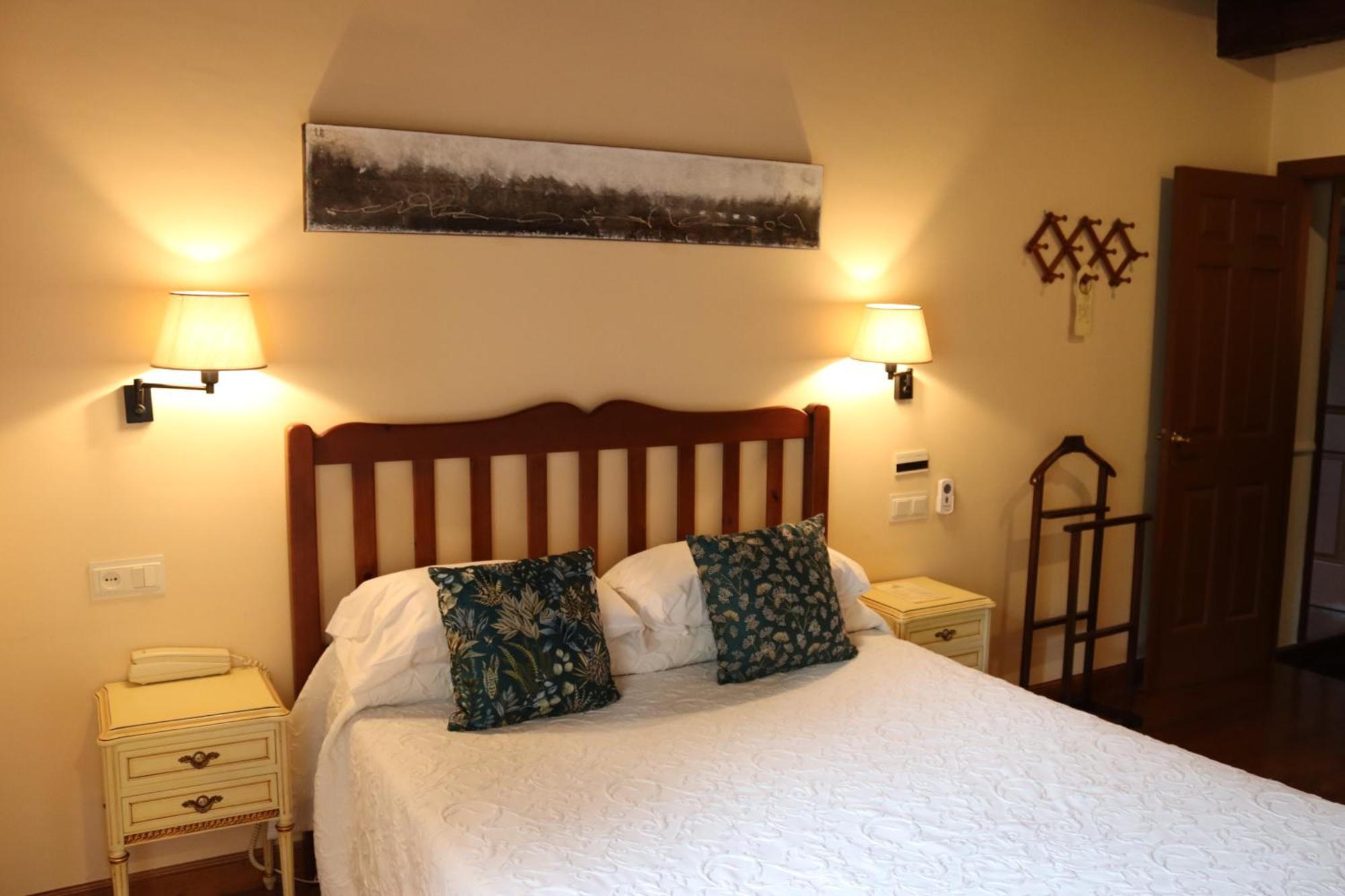 Hotel Rural Irigoienea Urdax Esterno foto