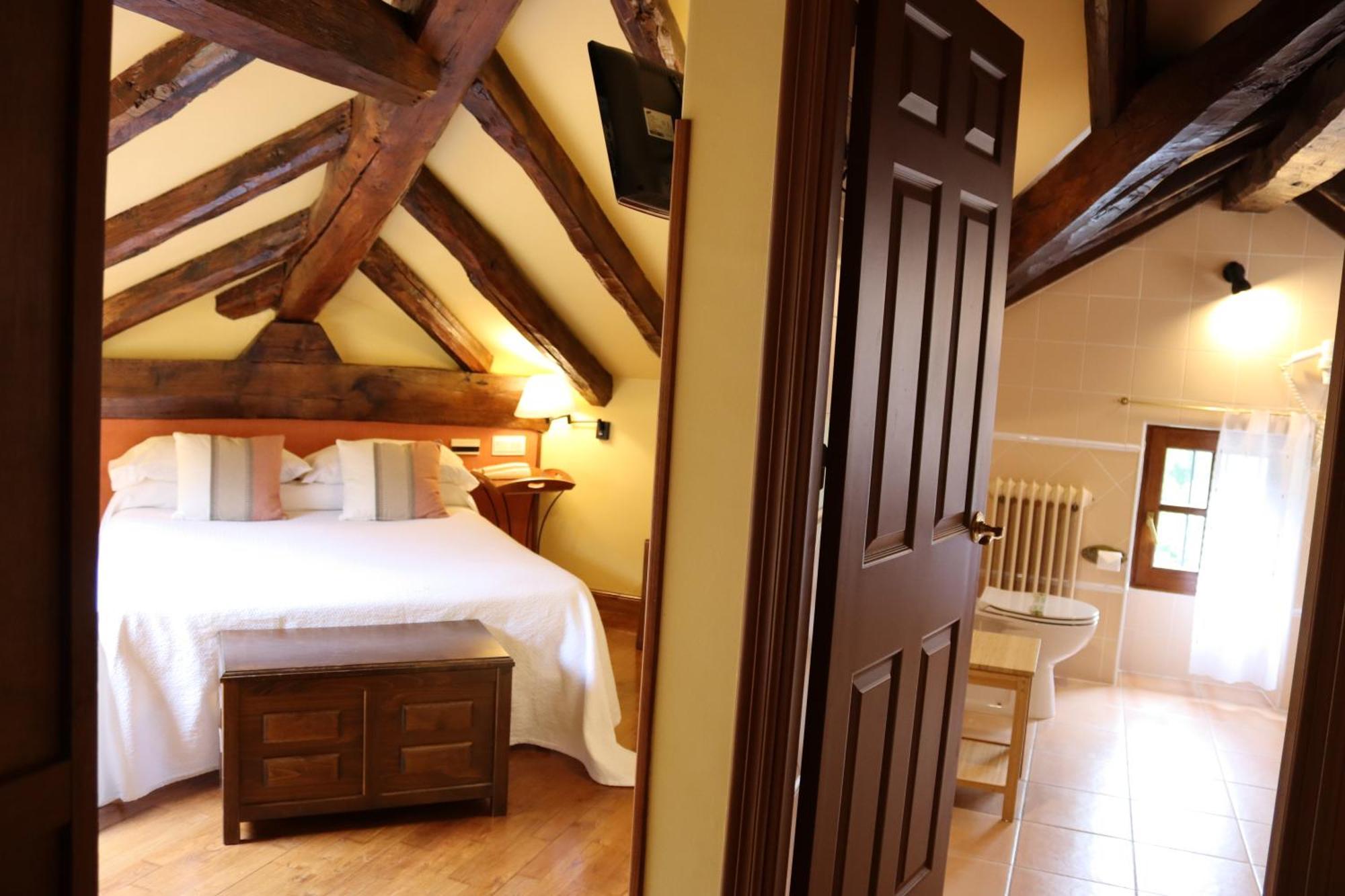 Hotel Rural Irigoienea Urdax Esterno foto