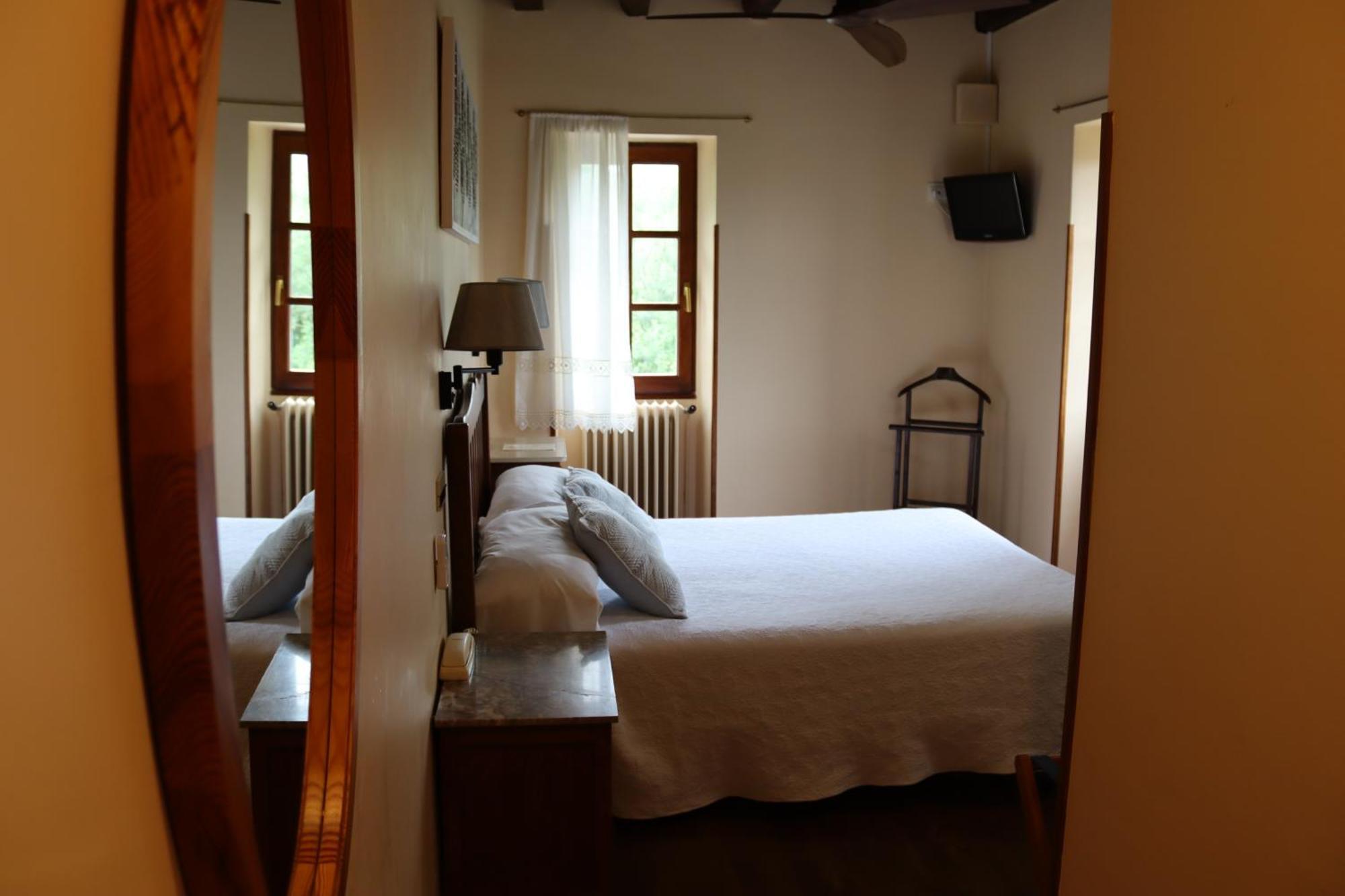 Hotel Rural Irigoienea Urdax Esterno foto