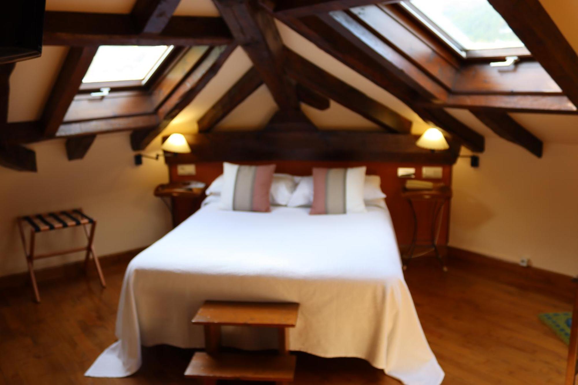 Hotel Rural Irigoienea Urdax Esterno foto